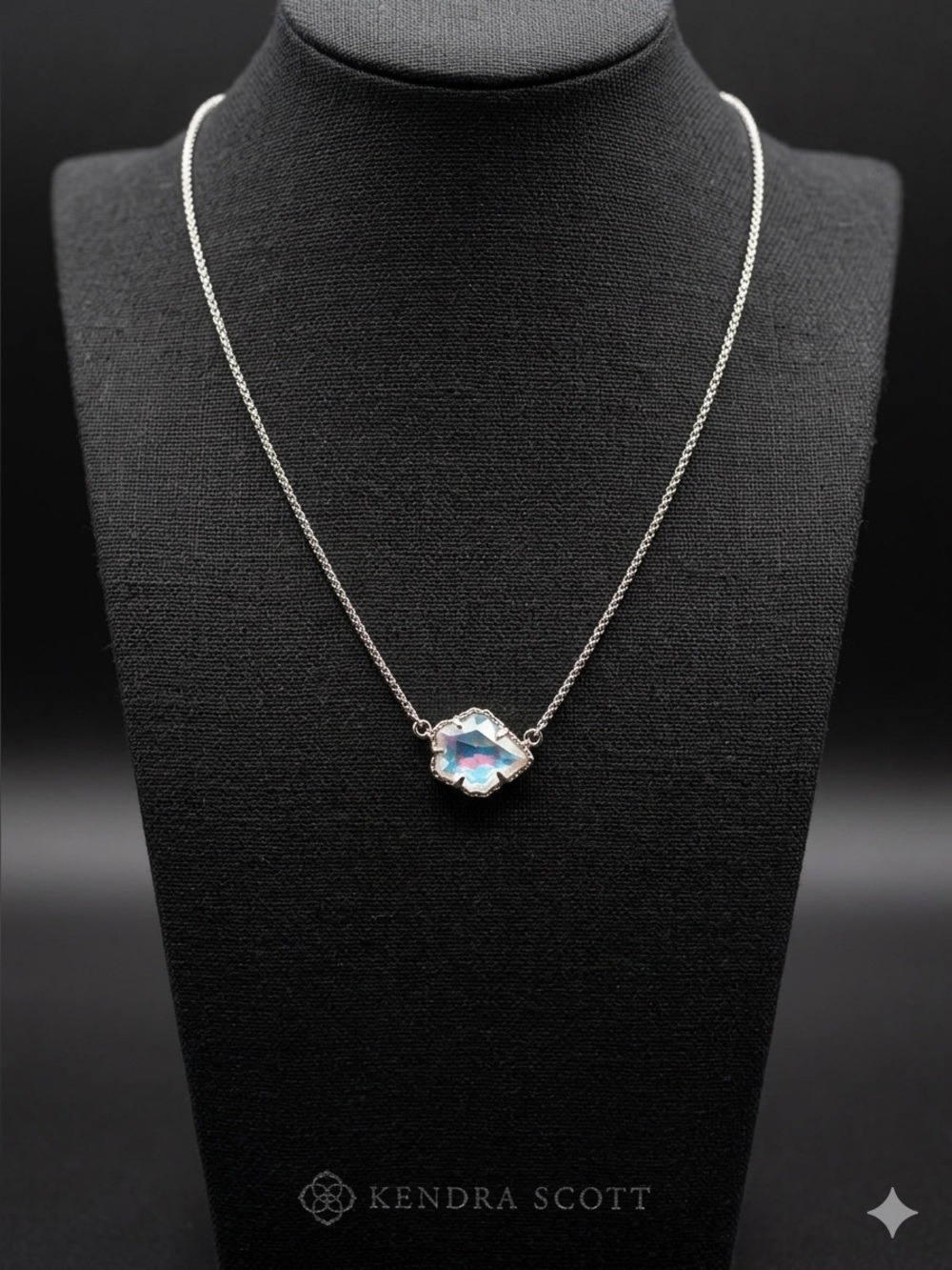Kendra Scott Tess Silver Aurora Borealis Pendant Necklace 1931